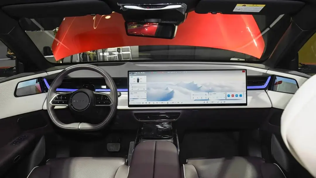 داشبورد و کابین خودروی مزدا EZ-60 (Mazda EZ-60) با نمایشگر عریض دیجیتال