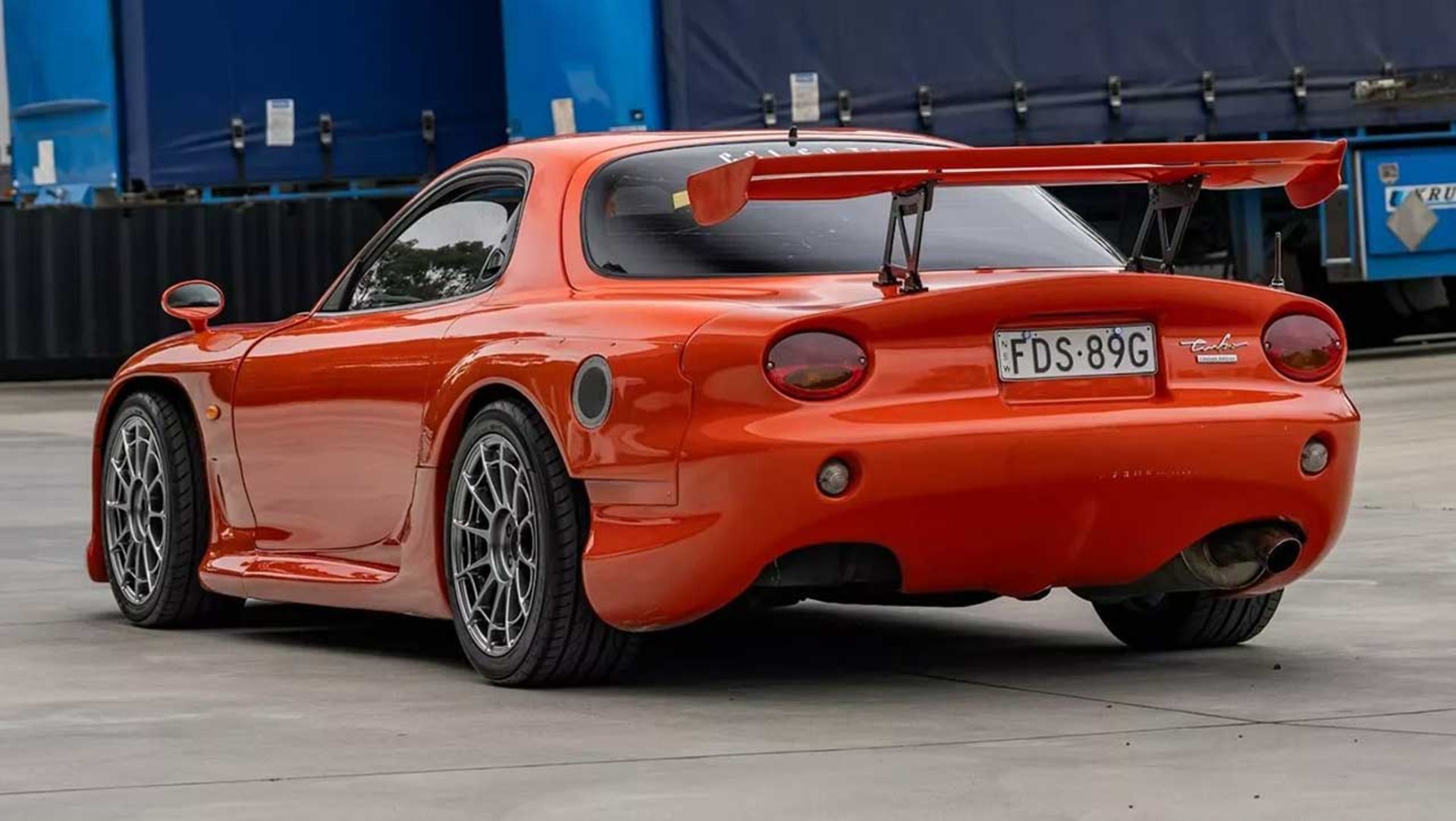 مزدا RX-7 با کیت بدنه پورشه