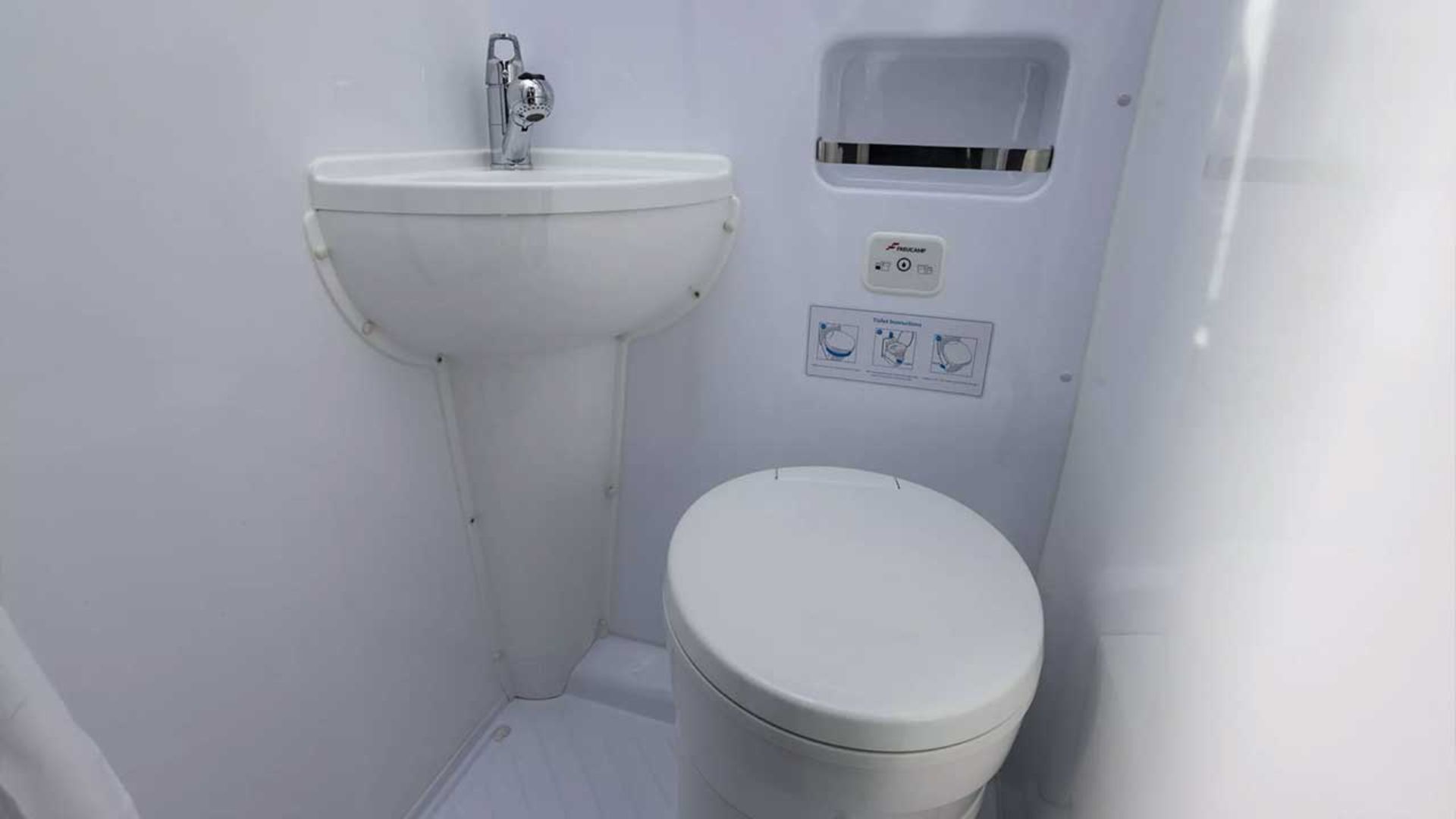 کمپر مکسوس دلیور 9