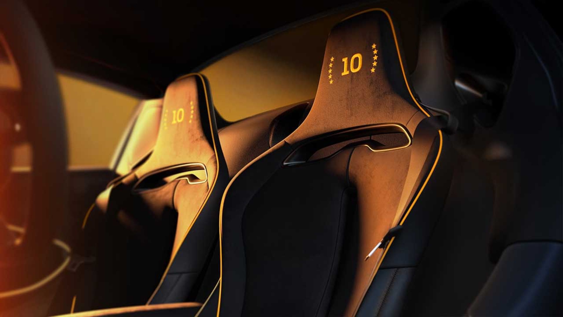 مک‌لارن آرتورا MCL39