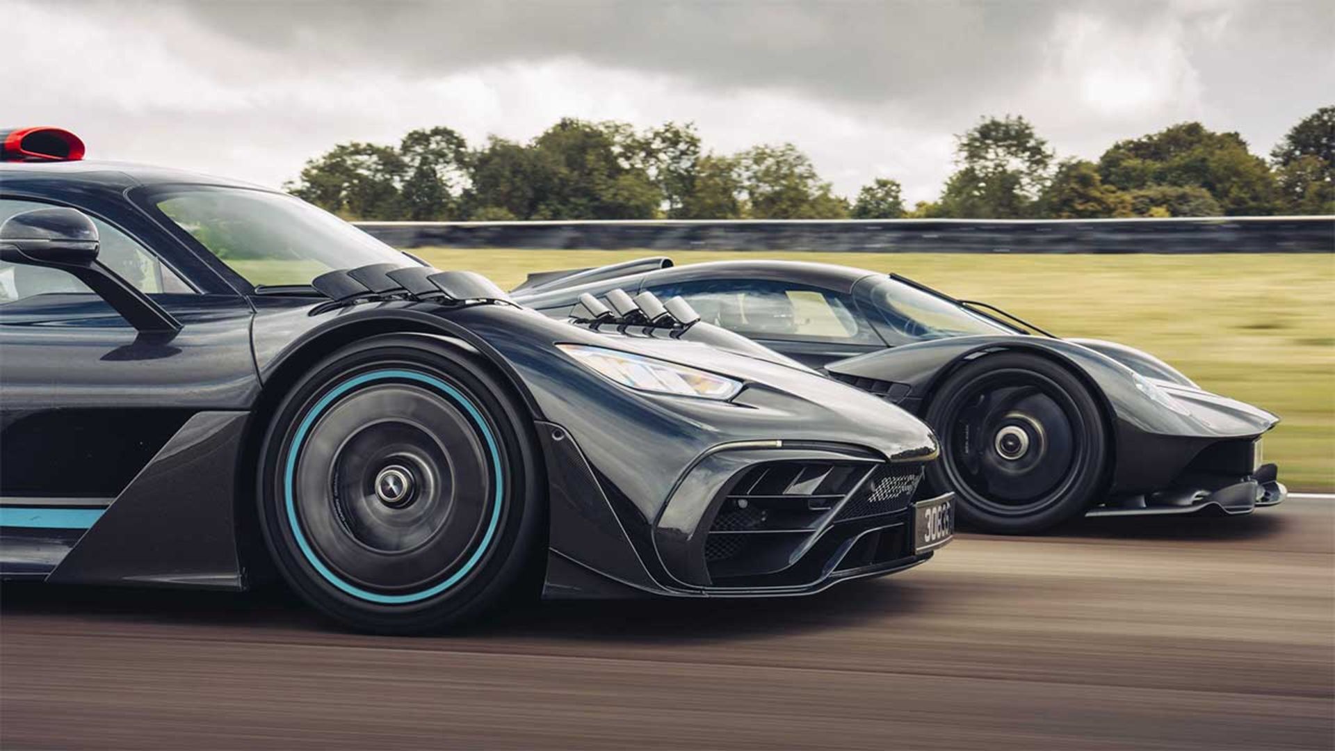 مرسدس AMG One در برابر آستون‌مارتین والکری