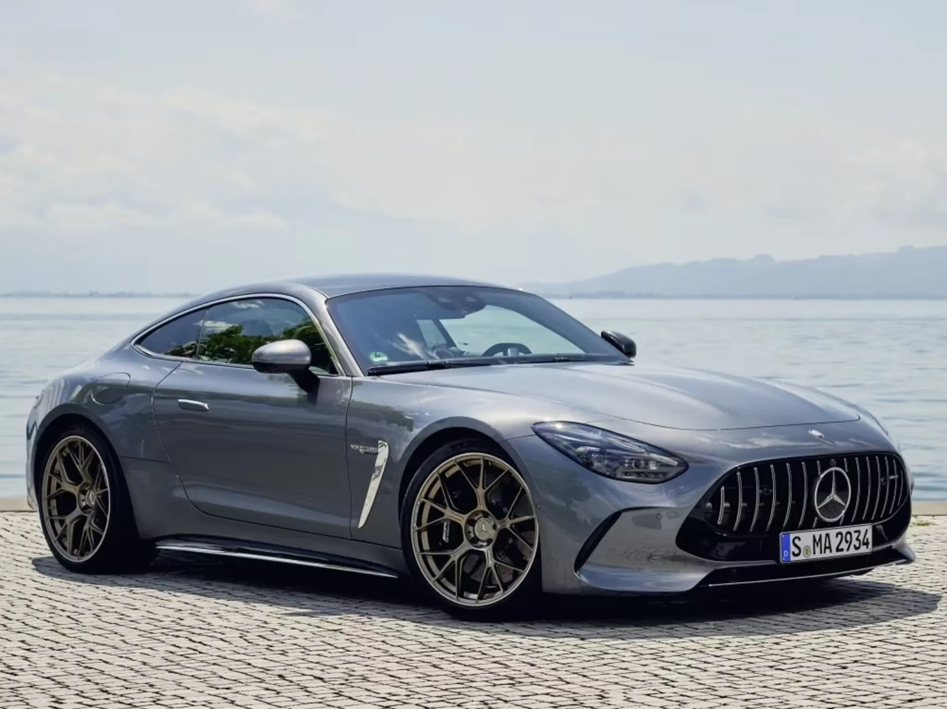   AMG GT63