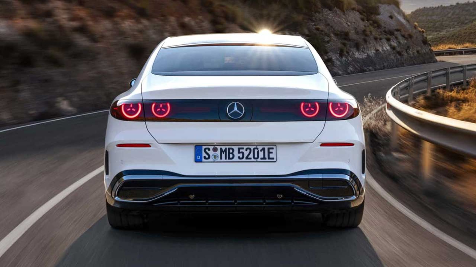 مرسدس بنز C کلاس برقی