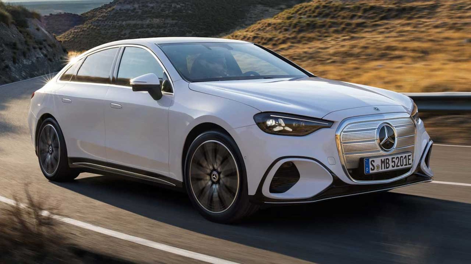 مرسدس بنز C کلاس برقی