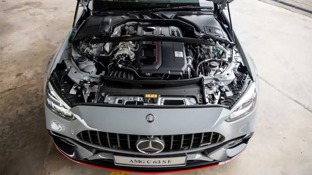 مرسدس C63 چهار سیلندر