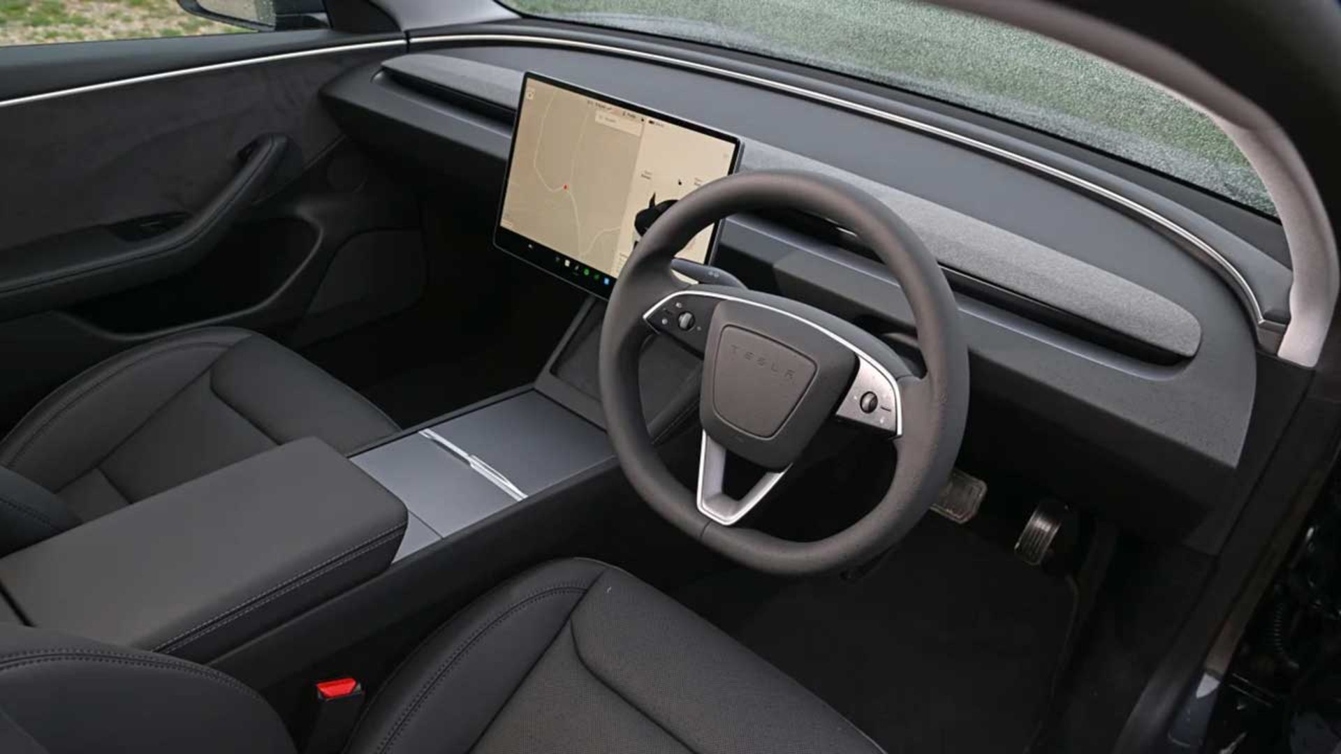 نبرد مرسدس CLA برقی و تسلا مدل 3