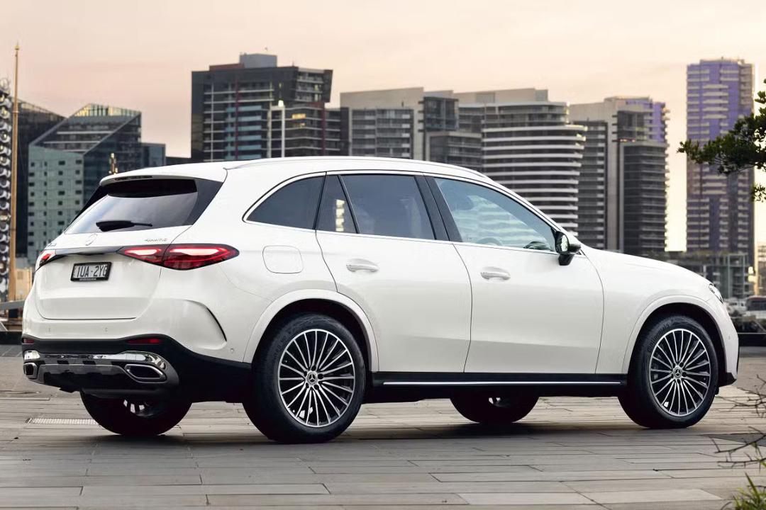 مرسدس بنز GLC200 وارداتی