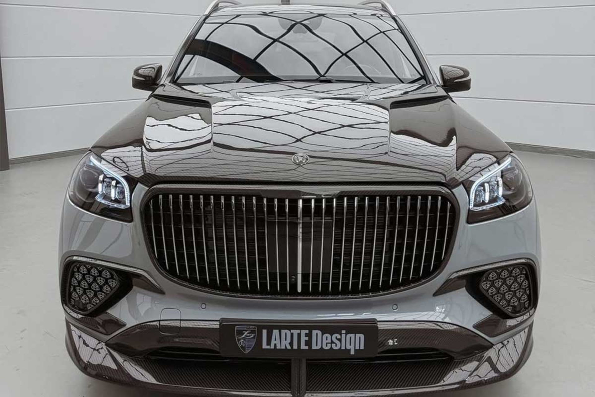 مرسدس میباخ GLS600 با تیونینگ لارته