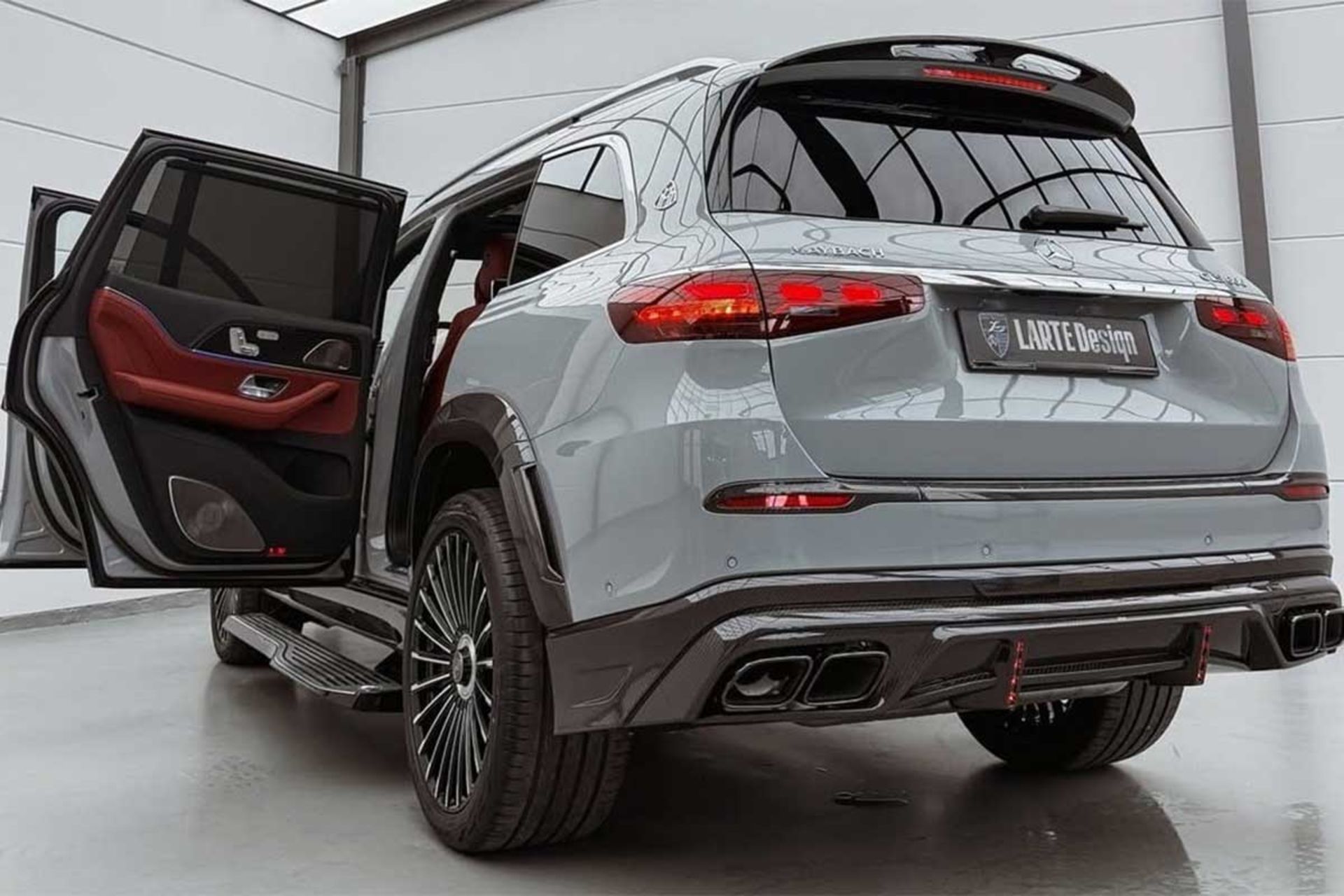 مرسدس میباخ GLS600 با تیونینگ لارته