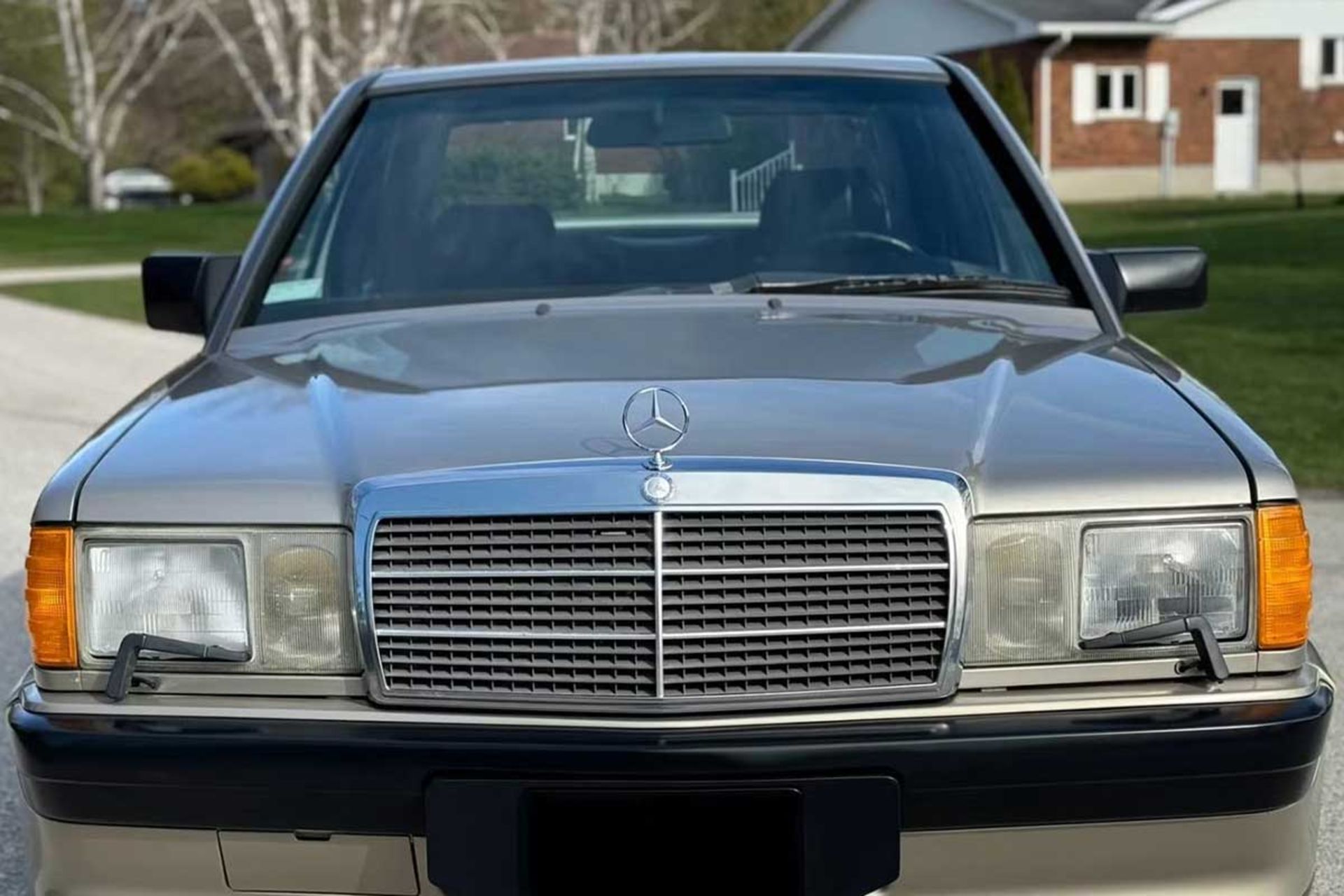 برف‌پاک‌کن تکی مرسدس