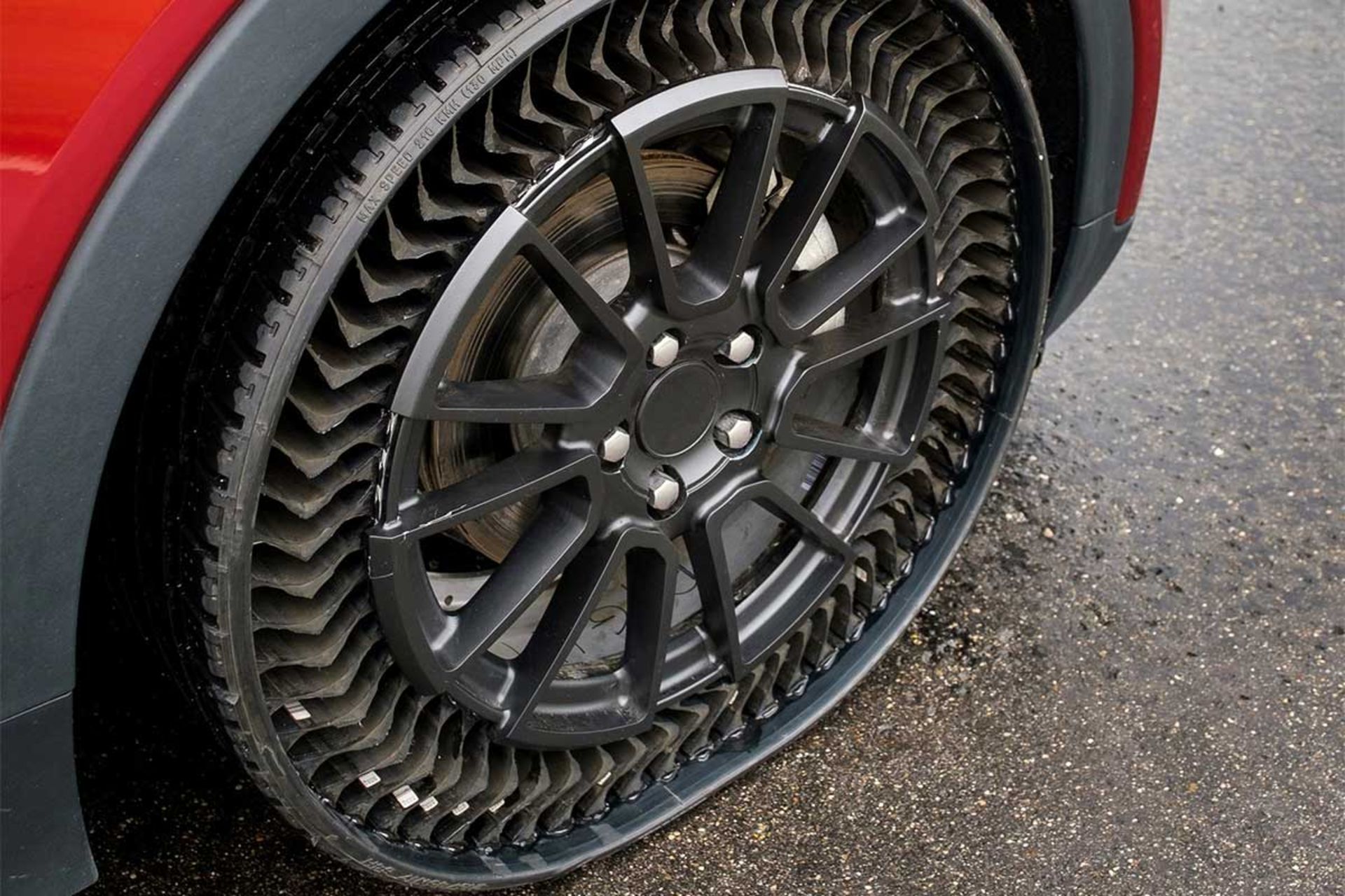 لاستیک‌های بدون باد میشلن 