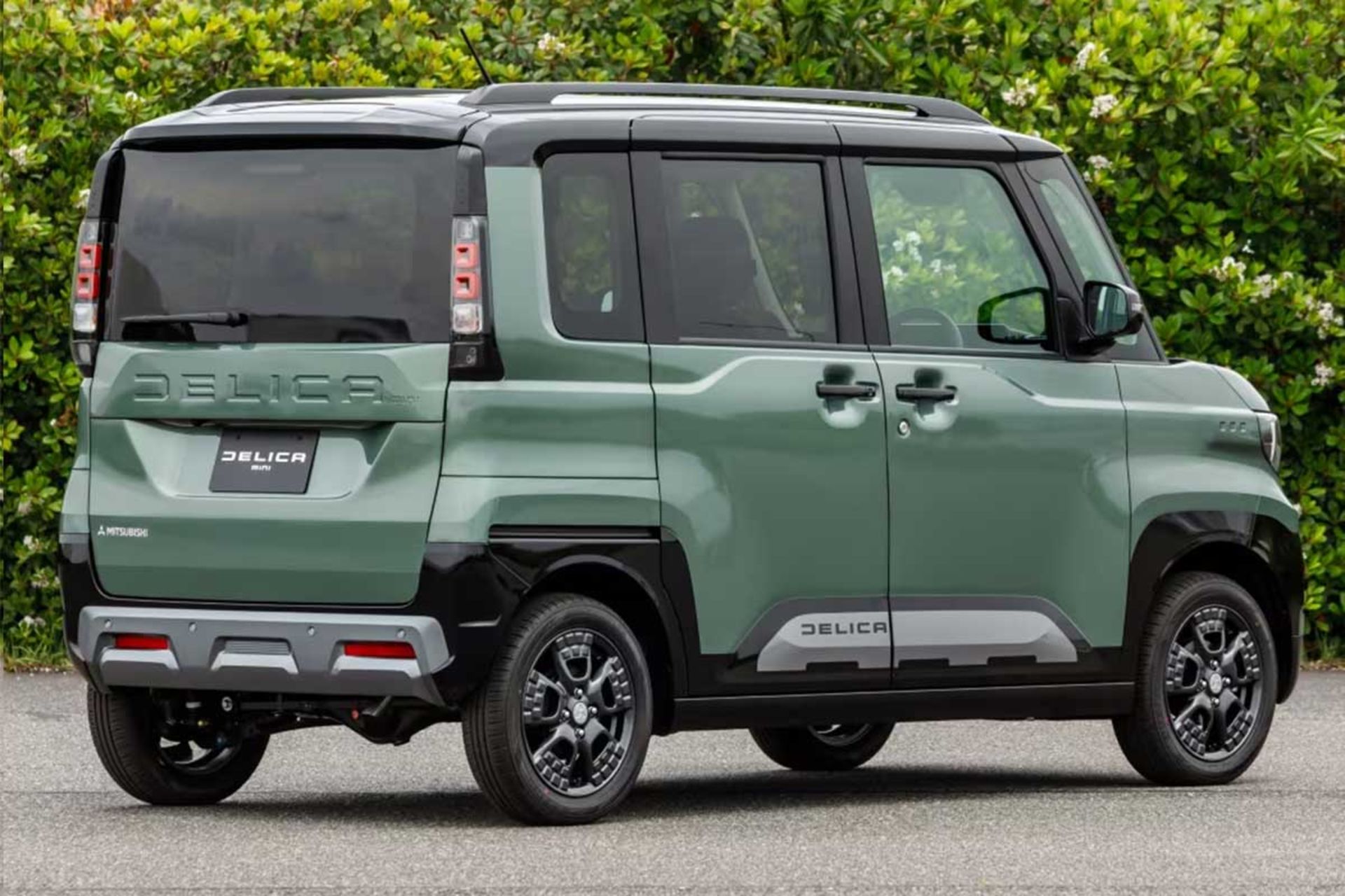 میتسوبیشی دلیکا مینی 2025