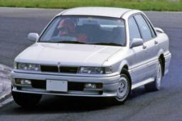 میتسوبیشی گالانت VR-4