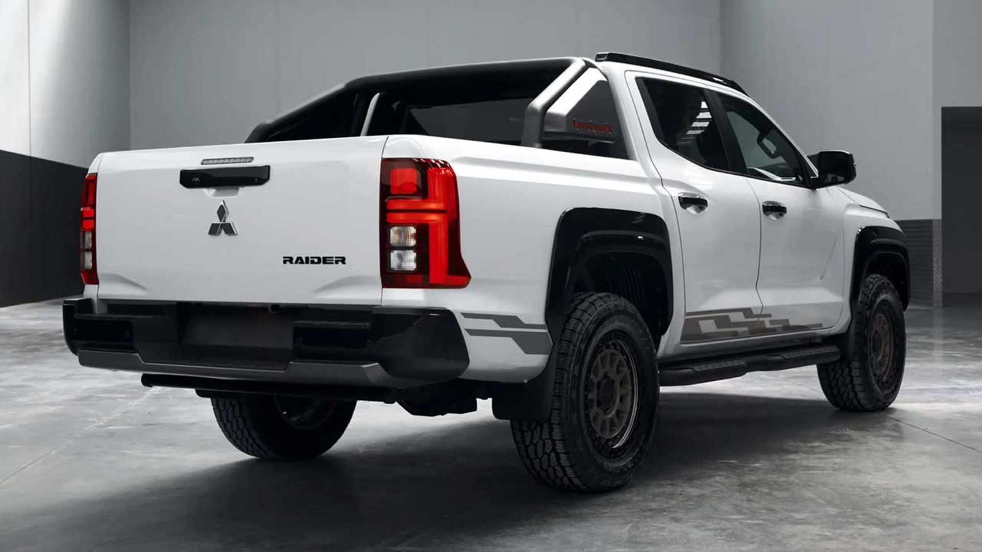 میتسوبیشی ترایتون رایدر