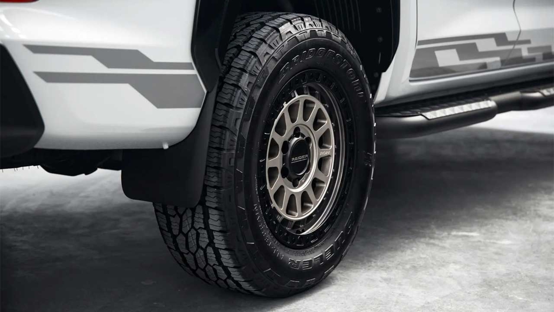 میتسوبیشی ترایتون رایدر