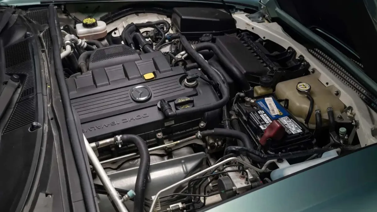 تبدیل مزدا MX-5 به آستون‌مارتین 