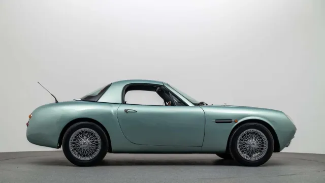 تبدیل مزدا MX-5 به آستون‌مارتین 