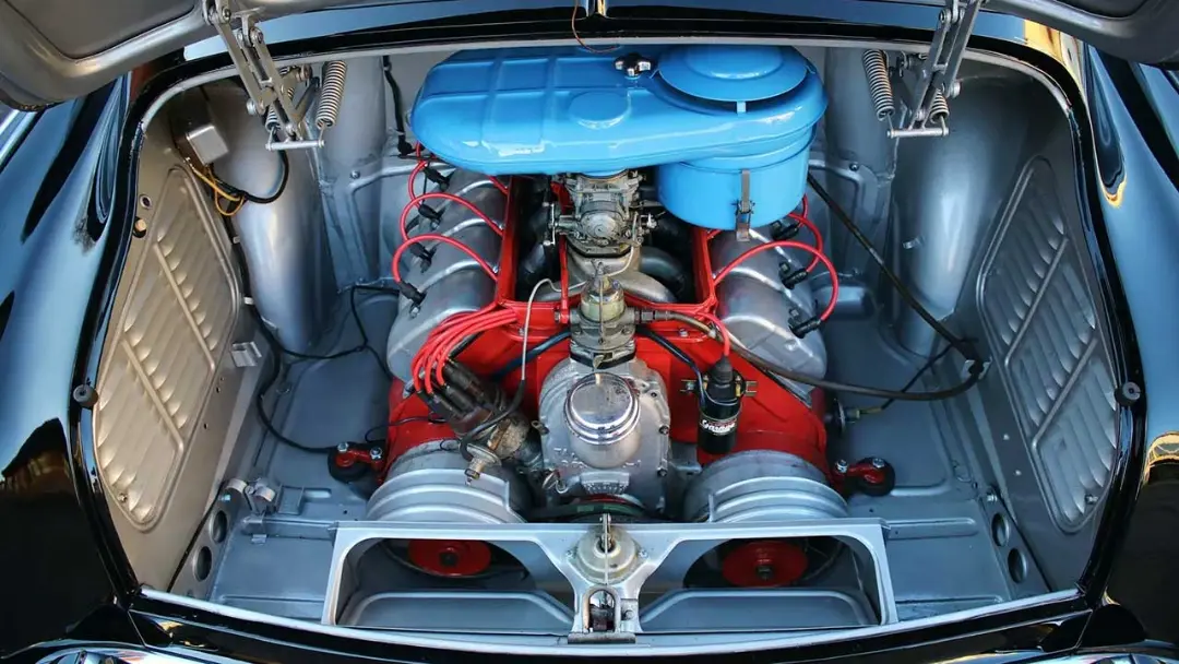 موتور V8 هواخنک تاترا