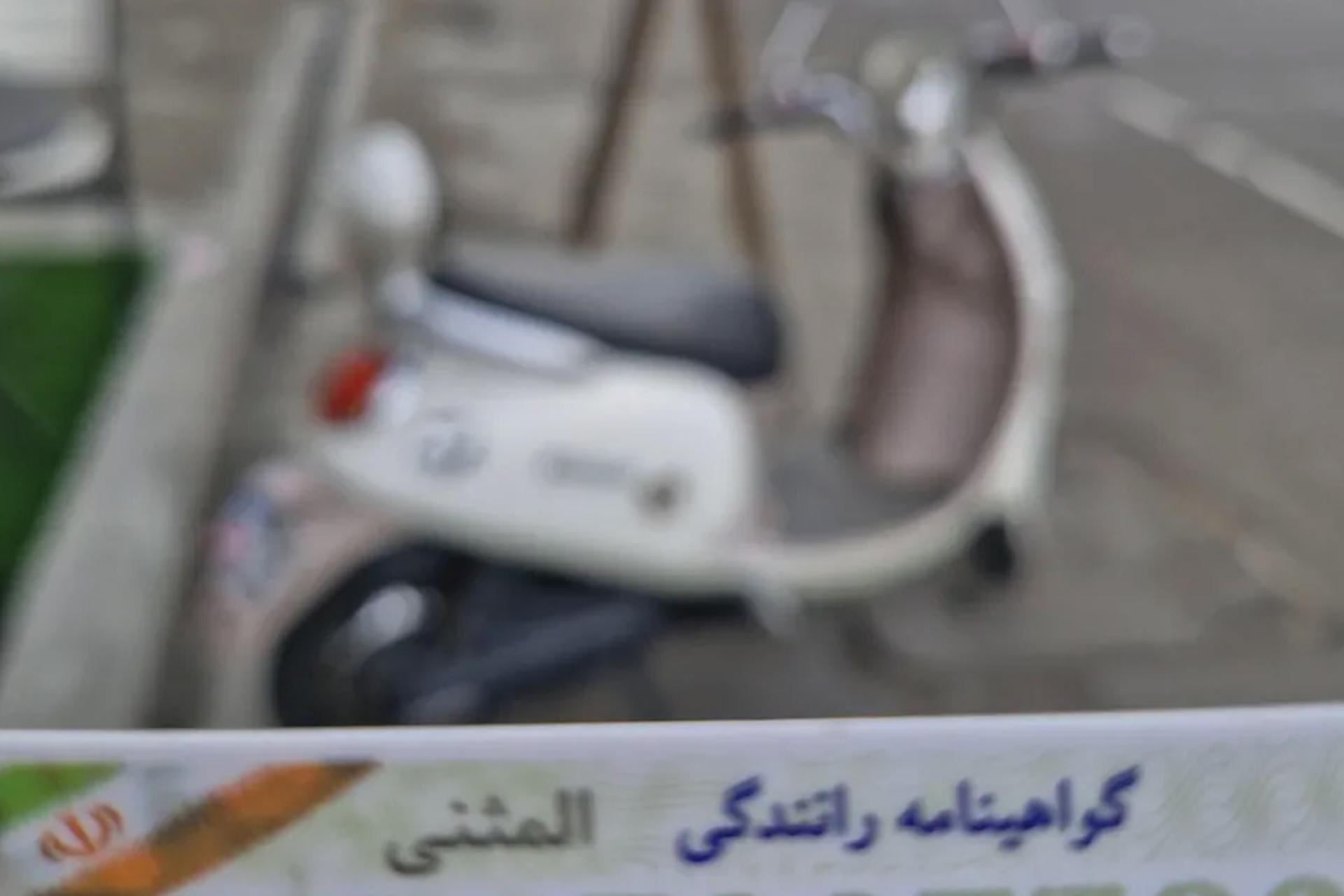 گواهینامه موتورسیکلت بانوان