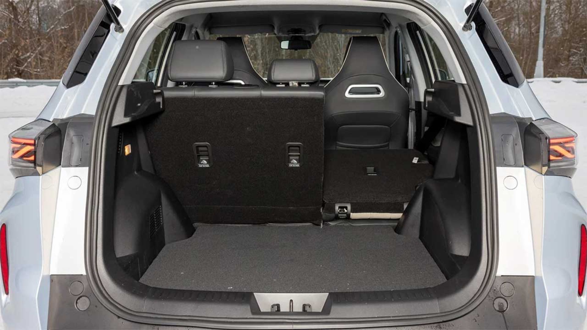 مقایسه تیسان S05 و ام‌وی‌ام X5