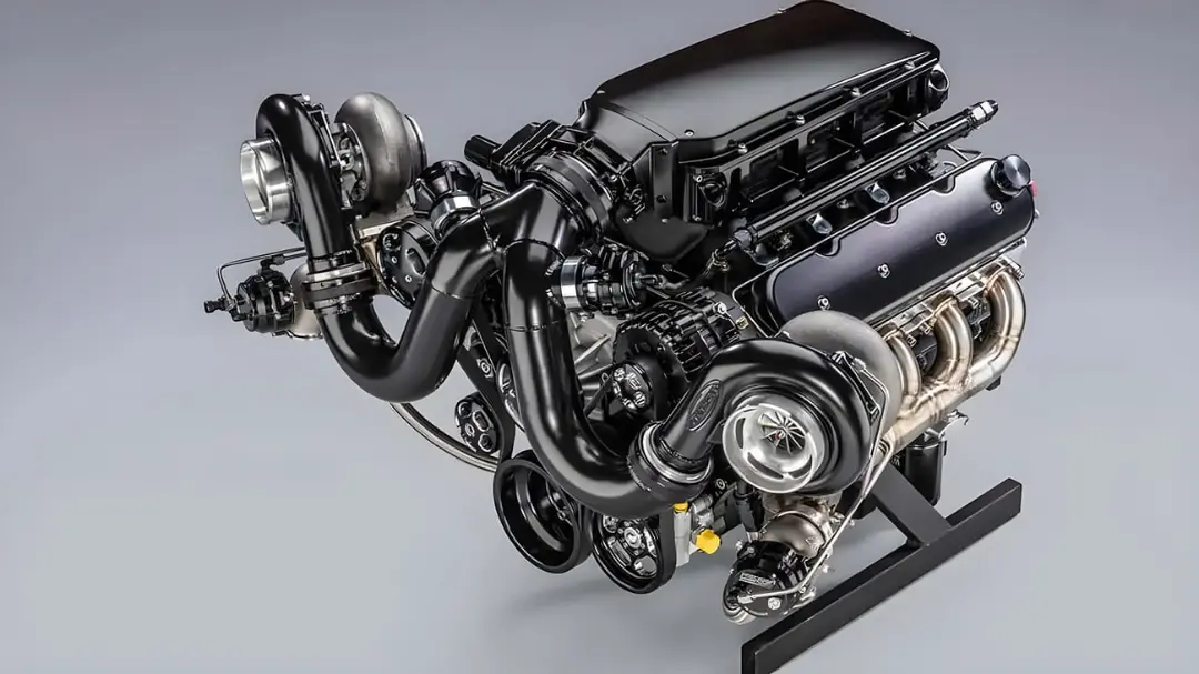 موتور تقویت‌شده نلسون ریسینگ (Nelson Racing) V8 با دو توربوشارژر بزرگ