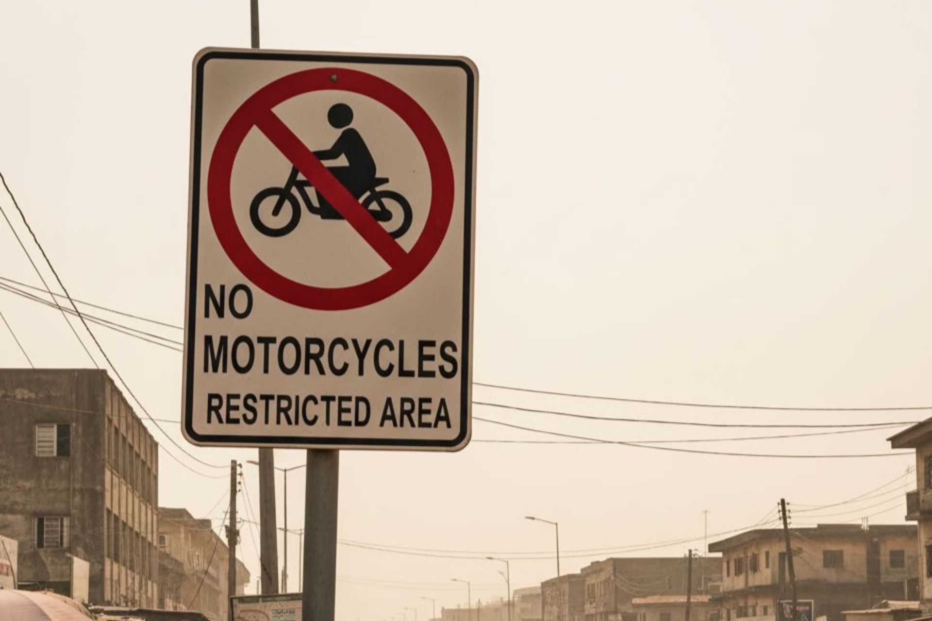 تابلو موتورسیکلت ممنوع نیجریه 