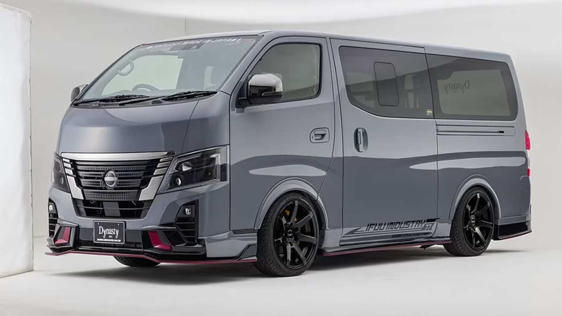 ون نیسان کاروان نیسمو