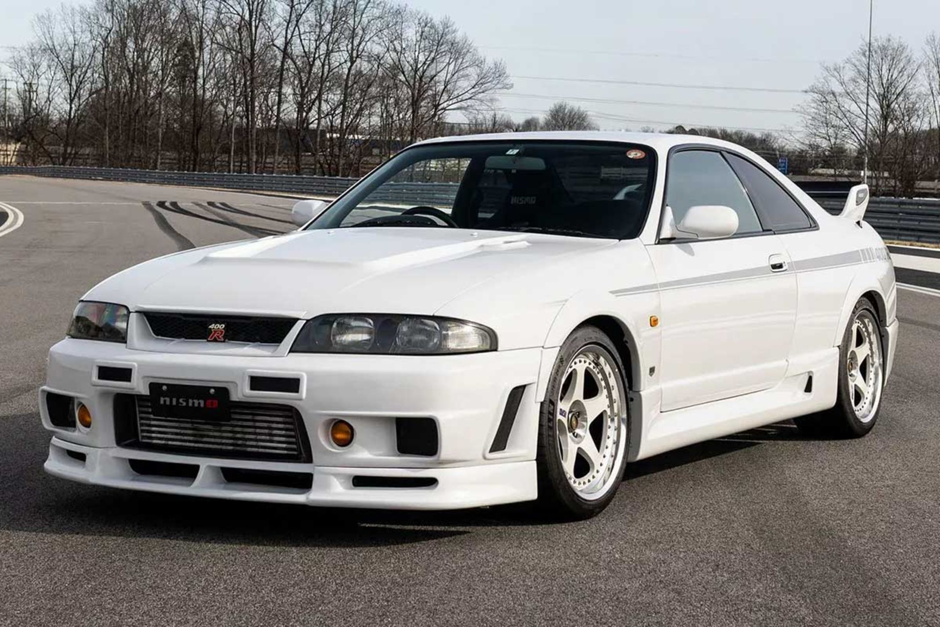 نیسان اسکای‌لاین GT-R نیسمو R400