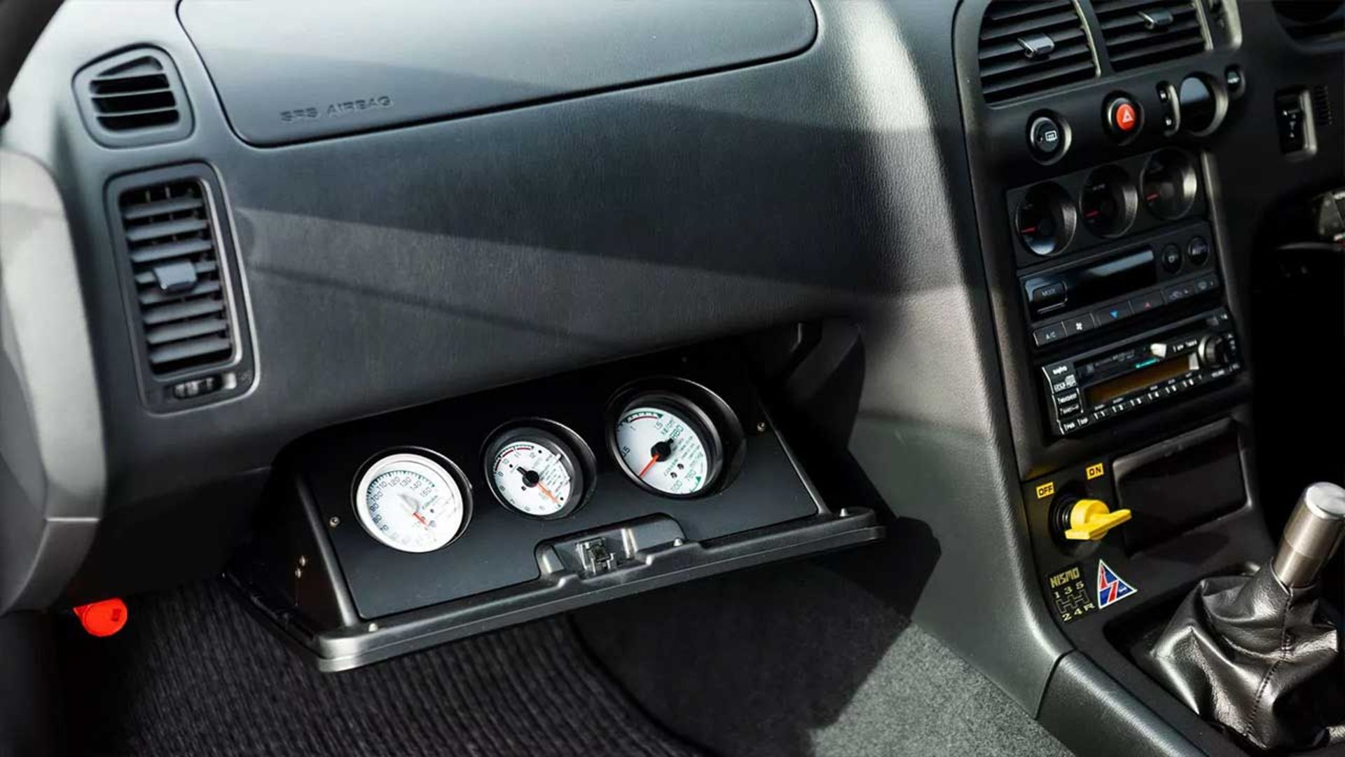 نیسان اسکای‌لاین GT-R نیسمو R400