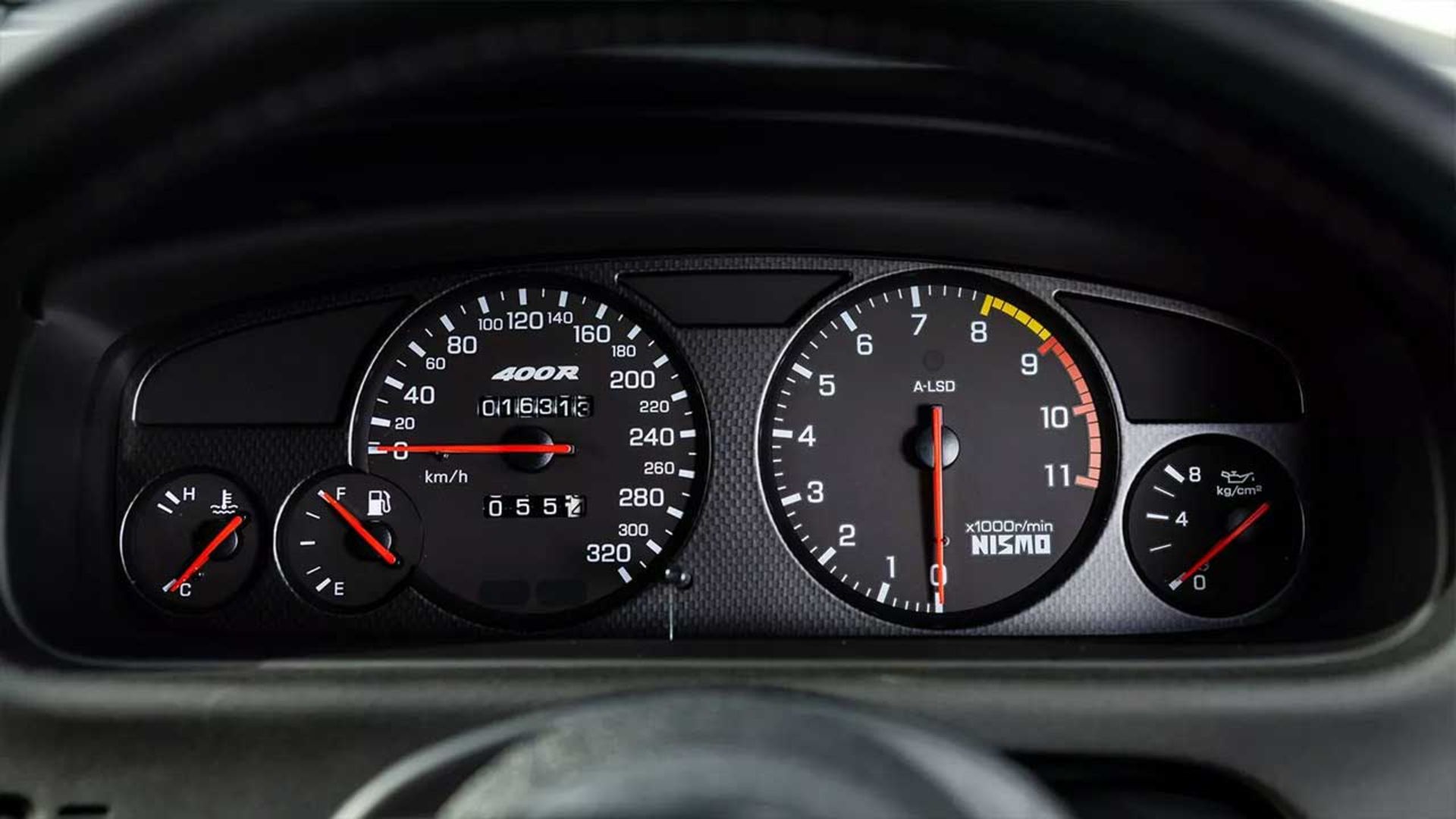 نیسان اسکای‌لاین GT-R نیسمو R400