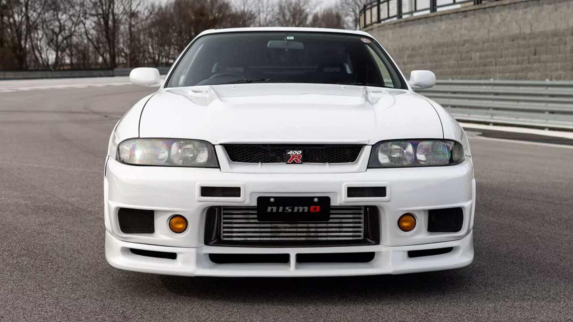 نیسان اسکای‌لاین GT-R نیسمو R400