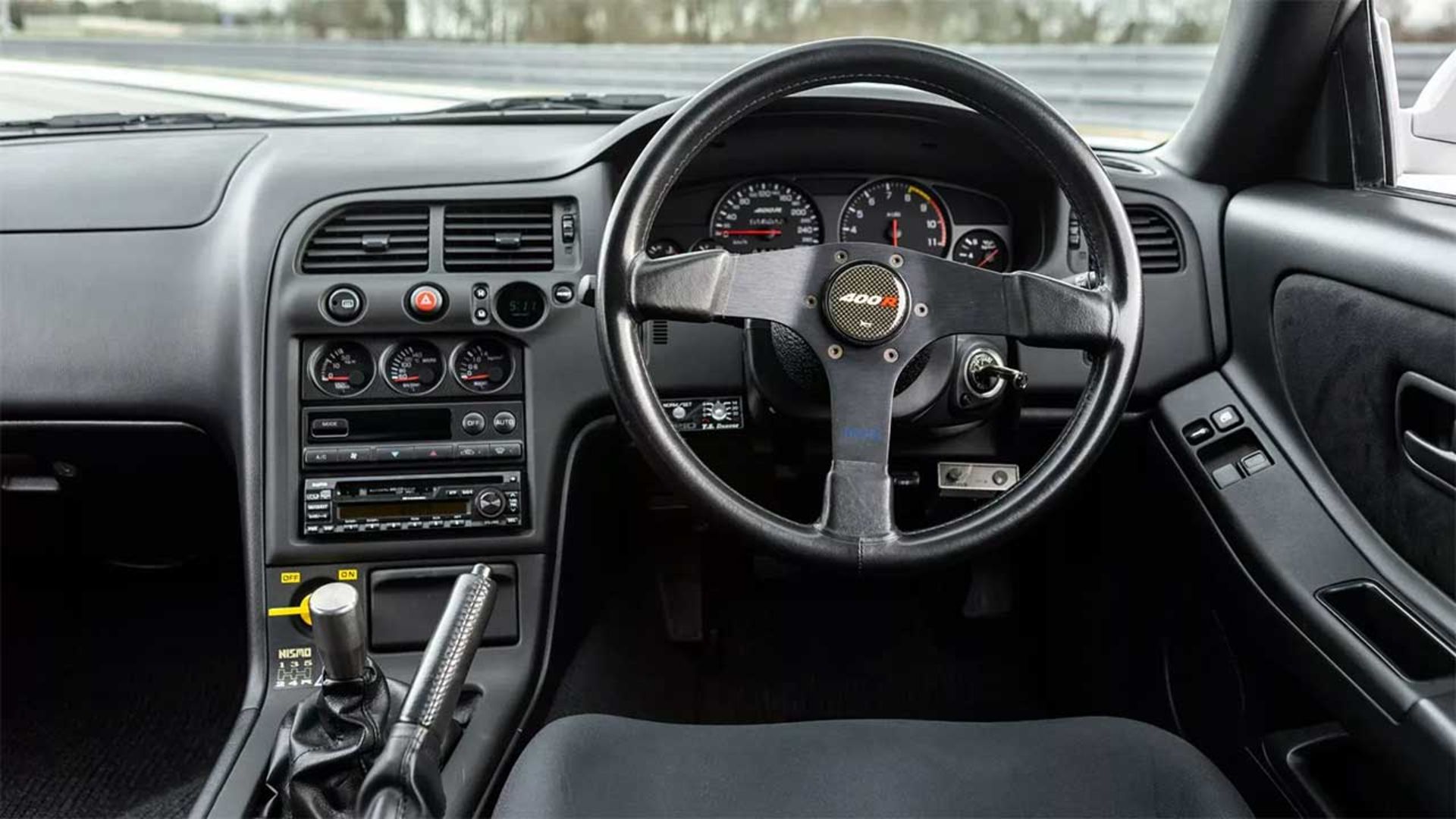 نیسان اسکای‌لاین GT-R نیسمو R400