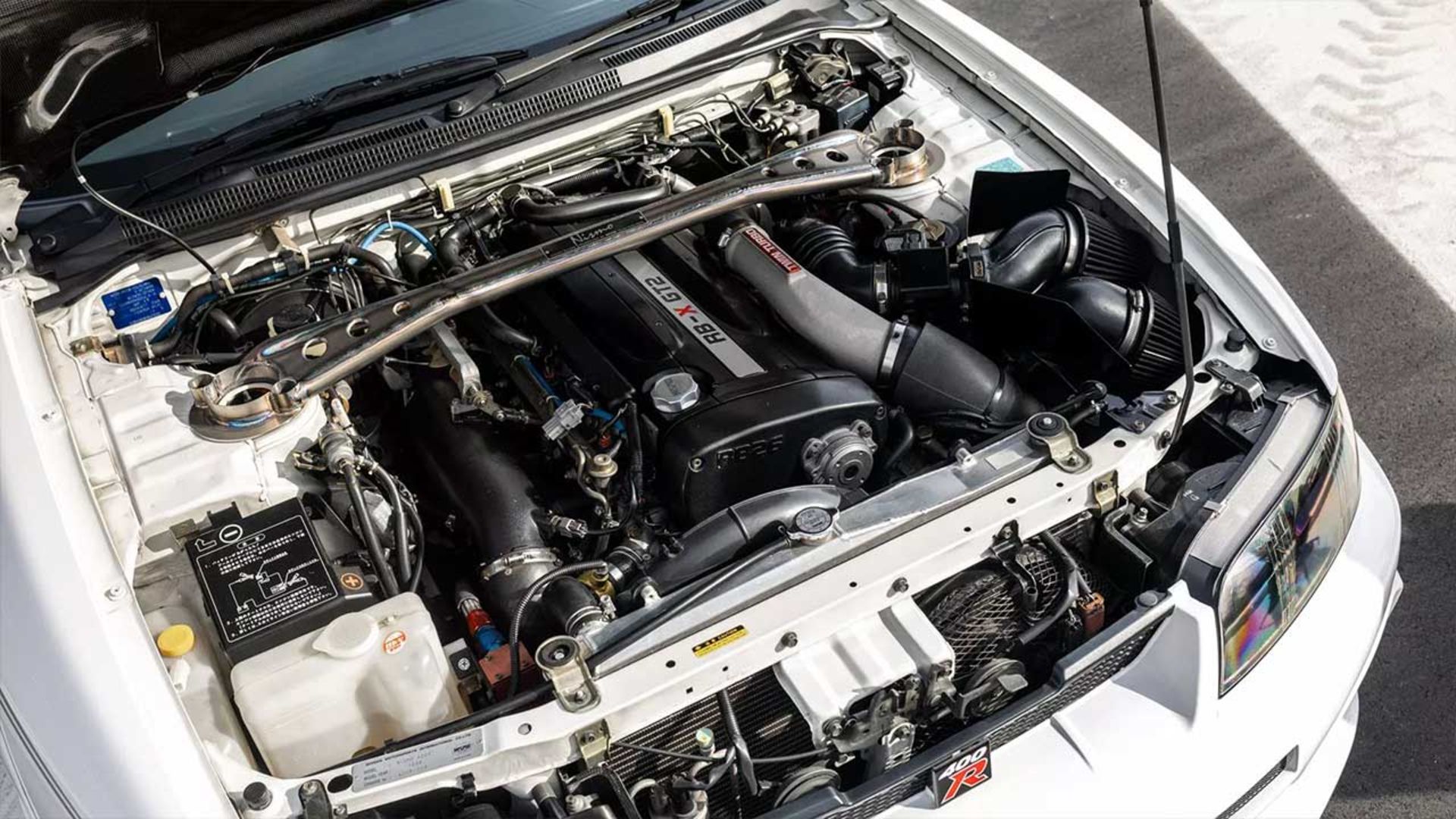 نیسان اسکای‌لاین GT-R نیسمو R400