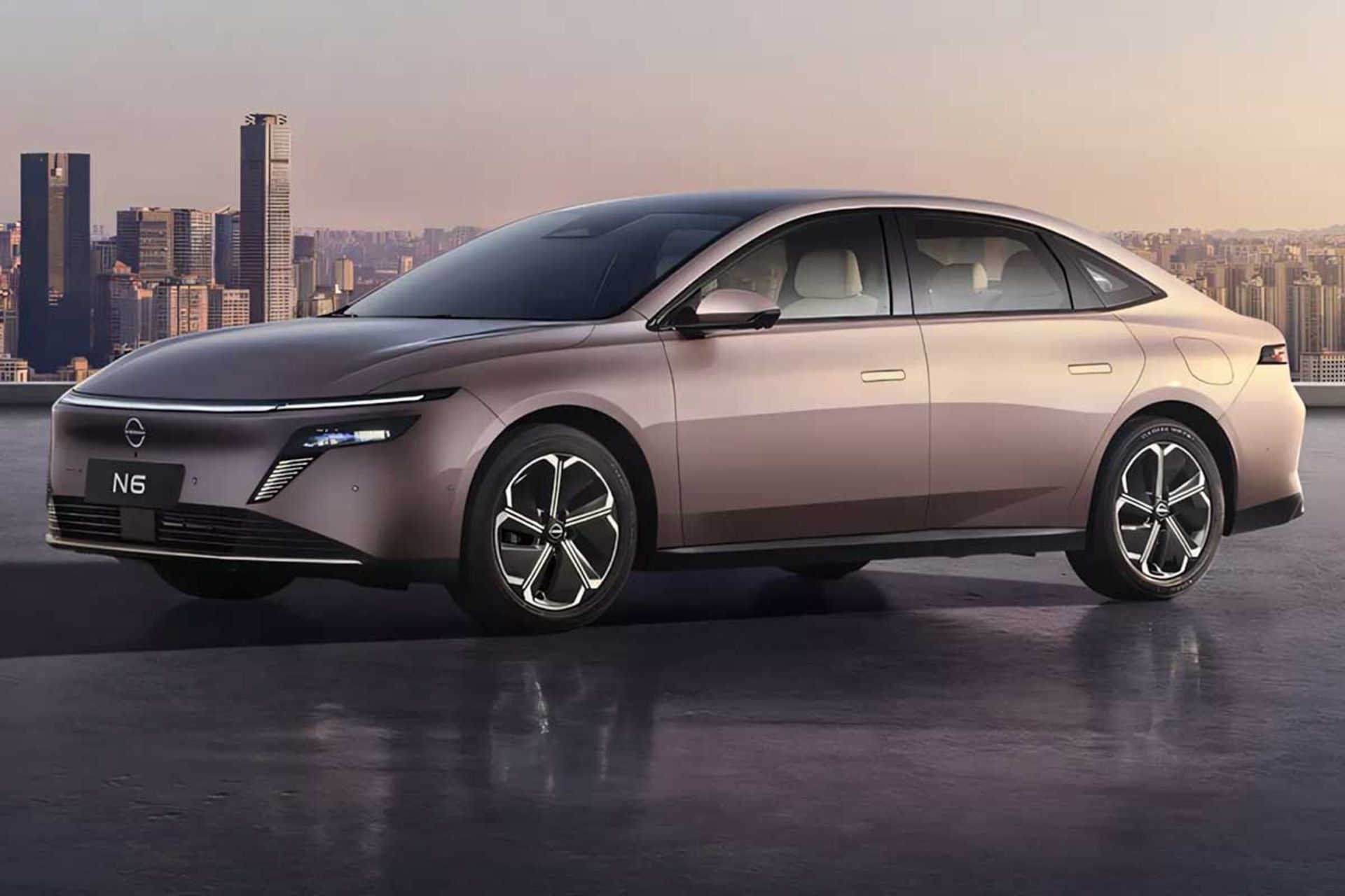 نیسان N6