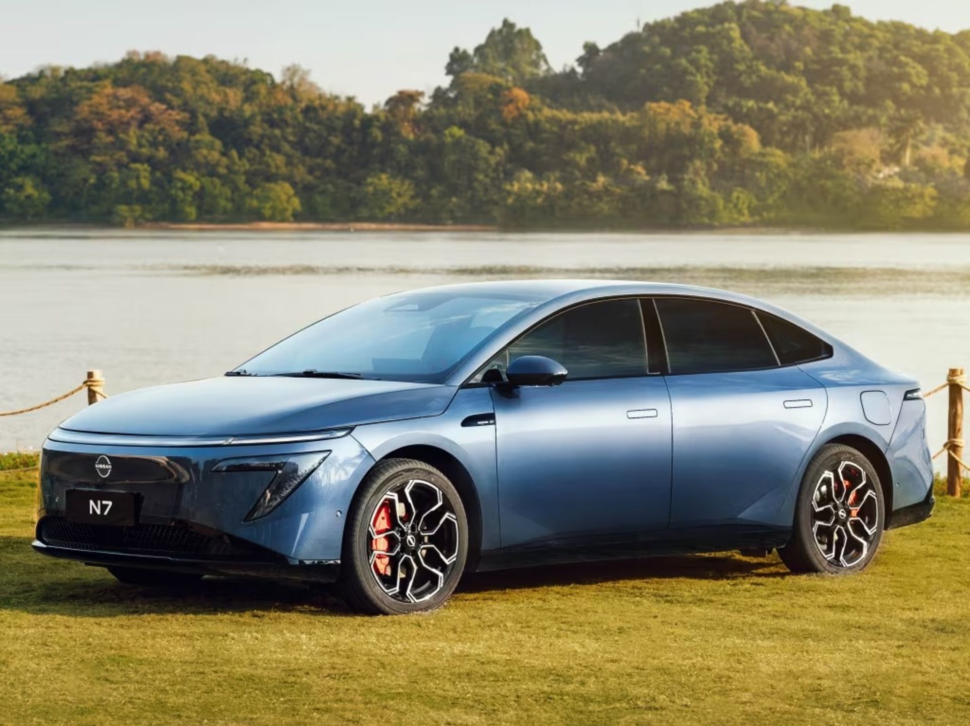 Nissan N7 nissan n7