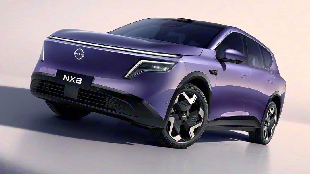 نیسان NX8