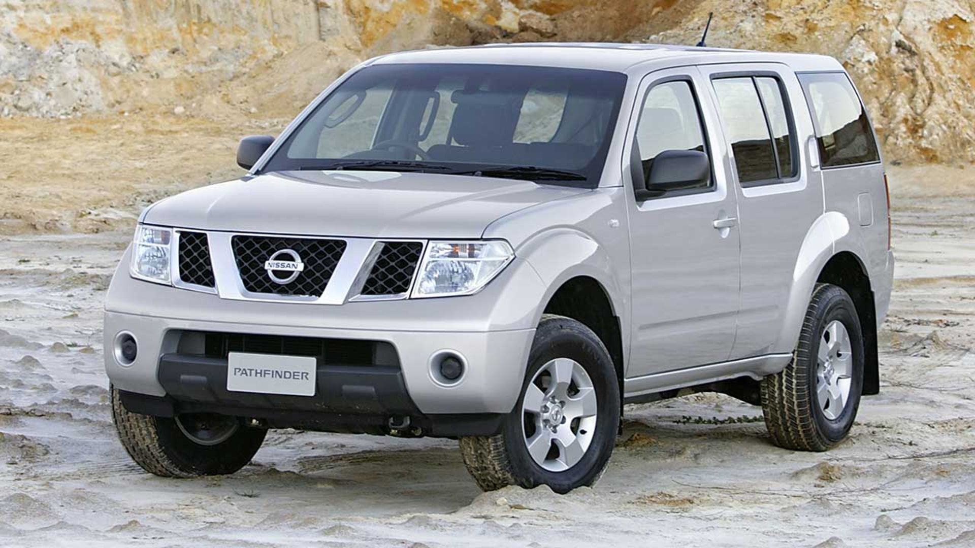 نیسان پت‌فایندر شاسی مستقل