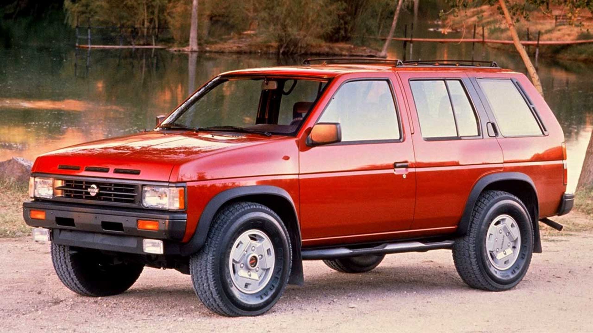 نیسان پت‌فایندر شاسی مستقل