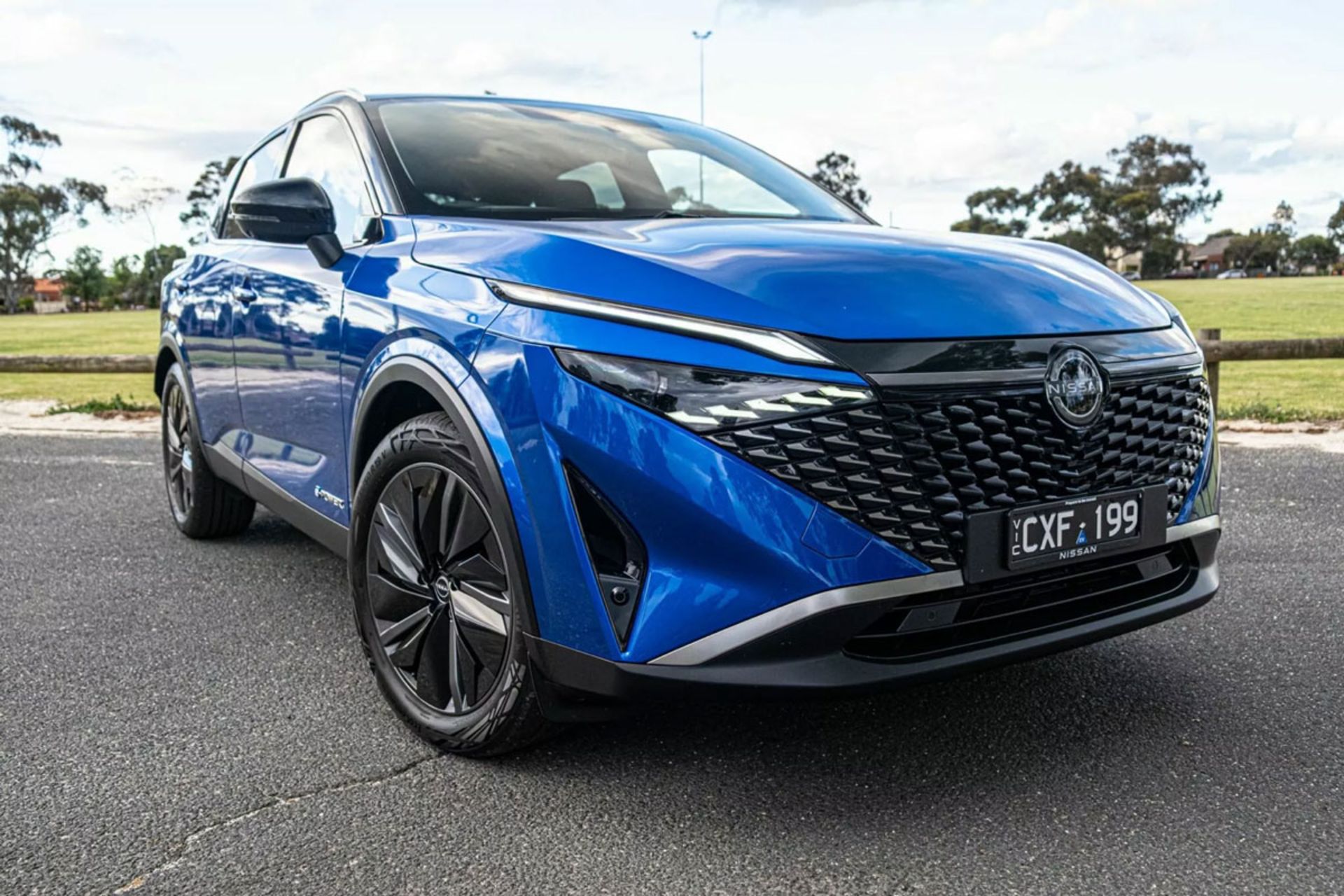 نیسان قشقایی هیبریدی