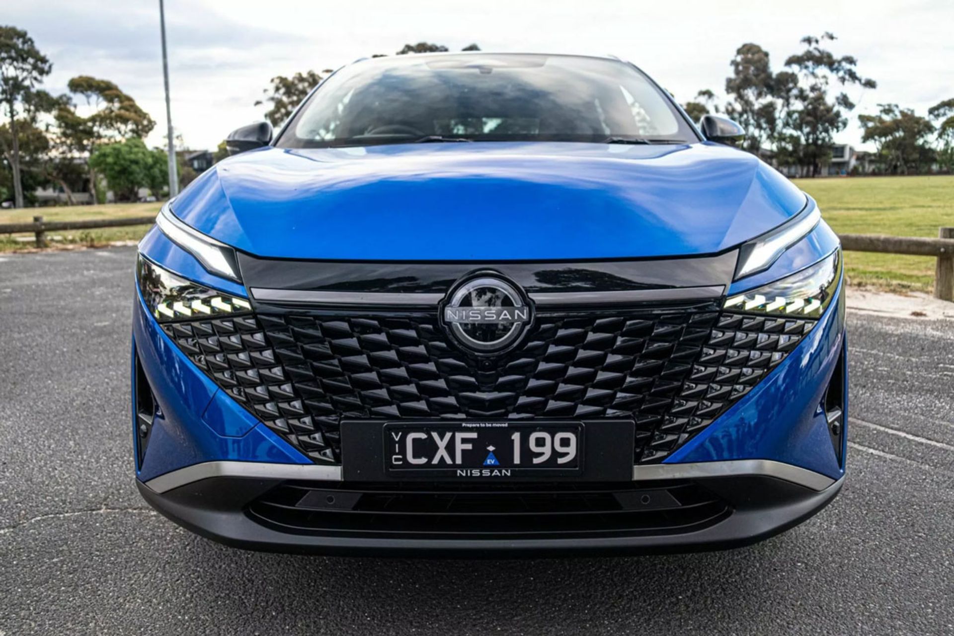 نیسان قشقایی هیبریدی