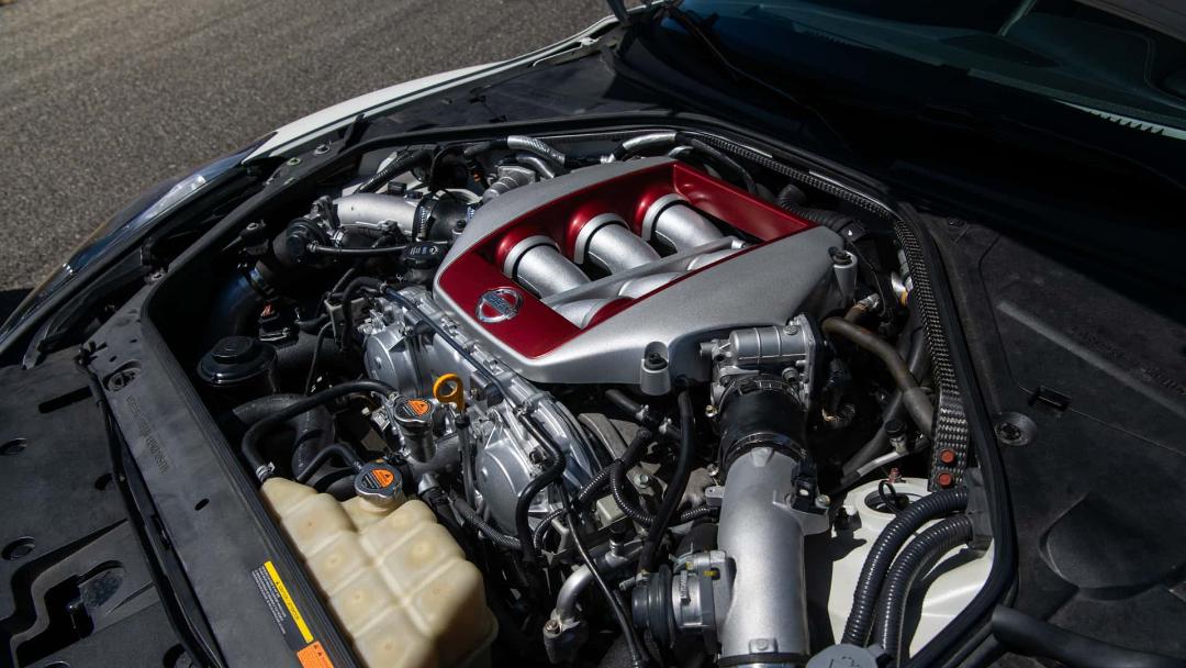 نیسان GT-R