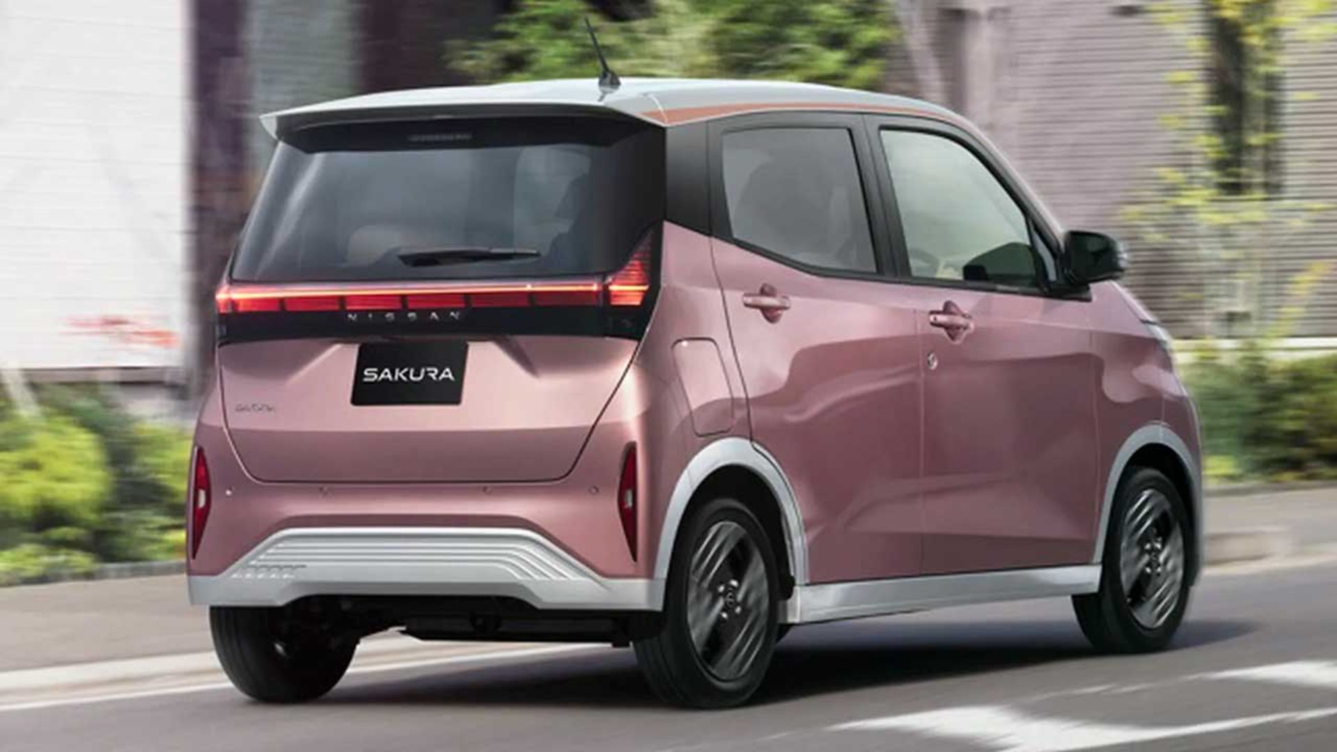 نیسان ساکورا 2026