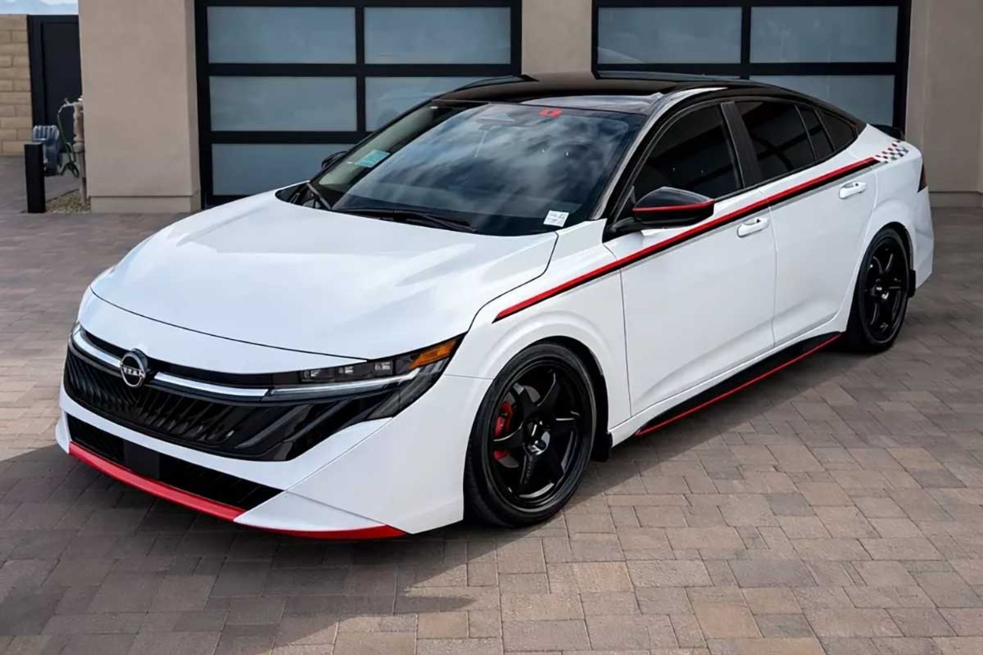 نیسان سنترا RS