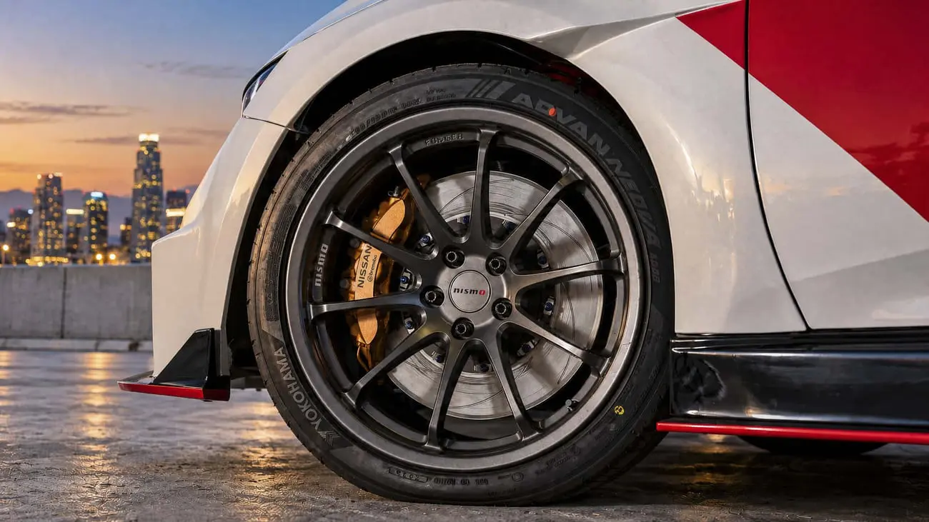 رینگ و لاستیک نیسان سنترا (Nissan Sentra) Spec-V با ترمزهای Nismo