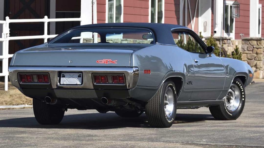 پلیموث GTX همی مدل 1971