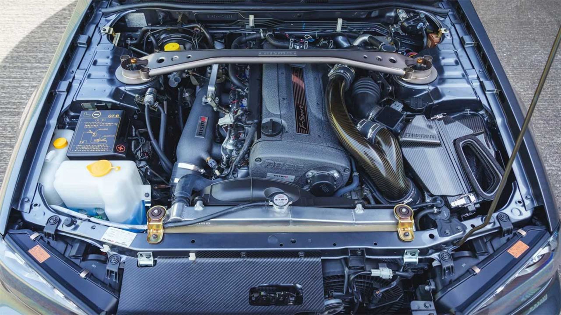 نیسان اسکای‌لاین GT-R مدل 2002