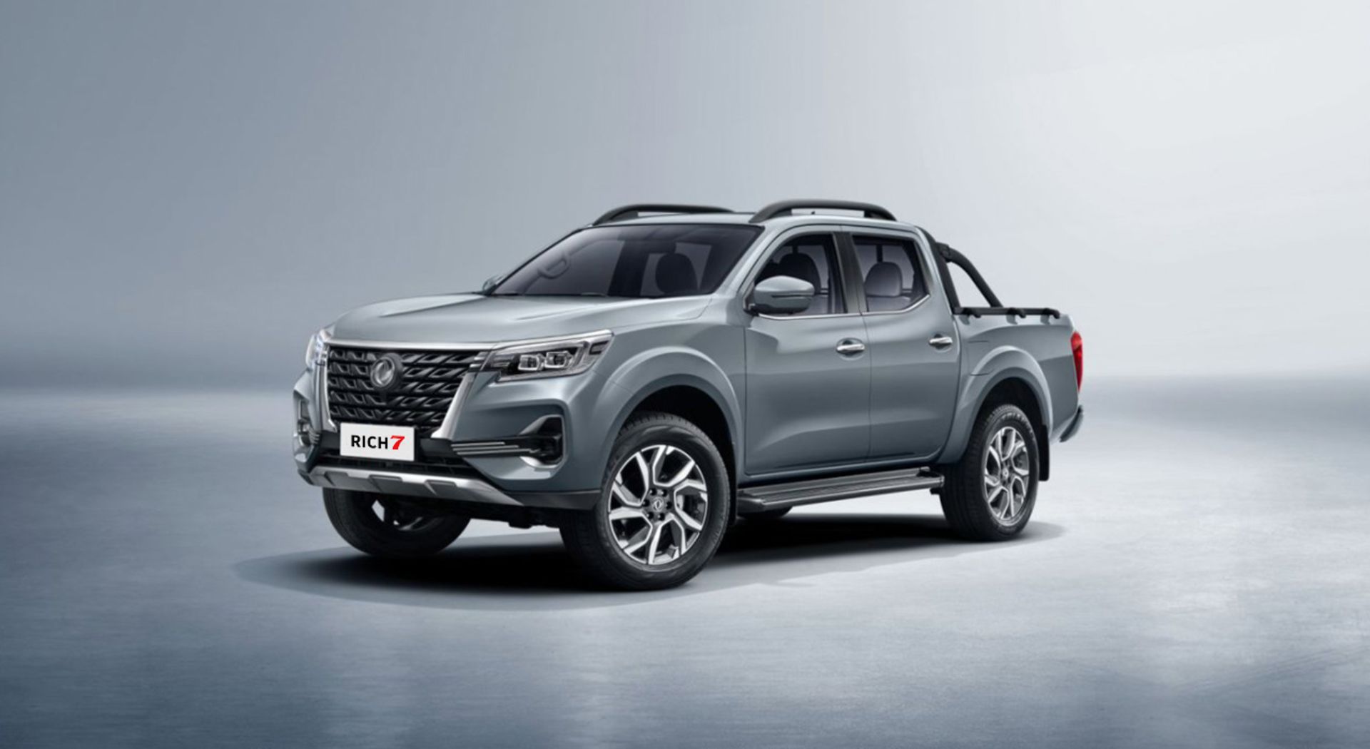 nissan terra navara oickup truck