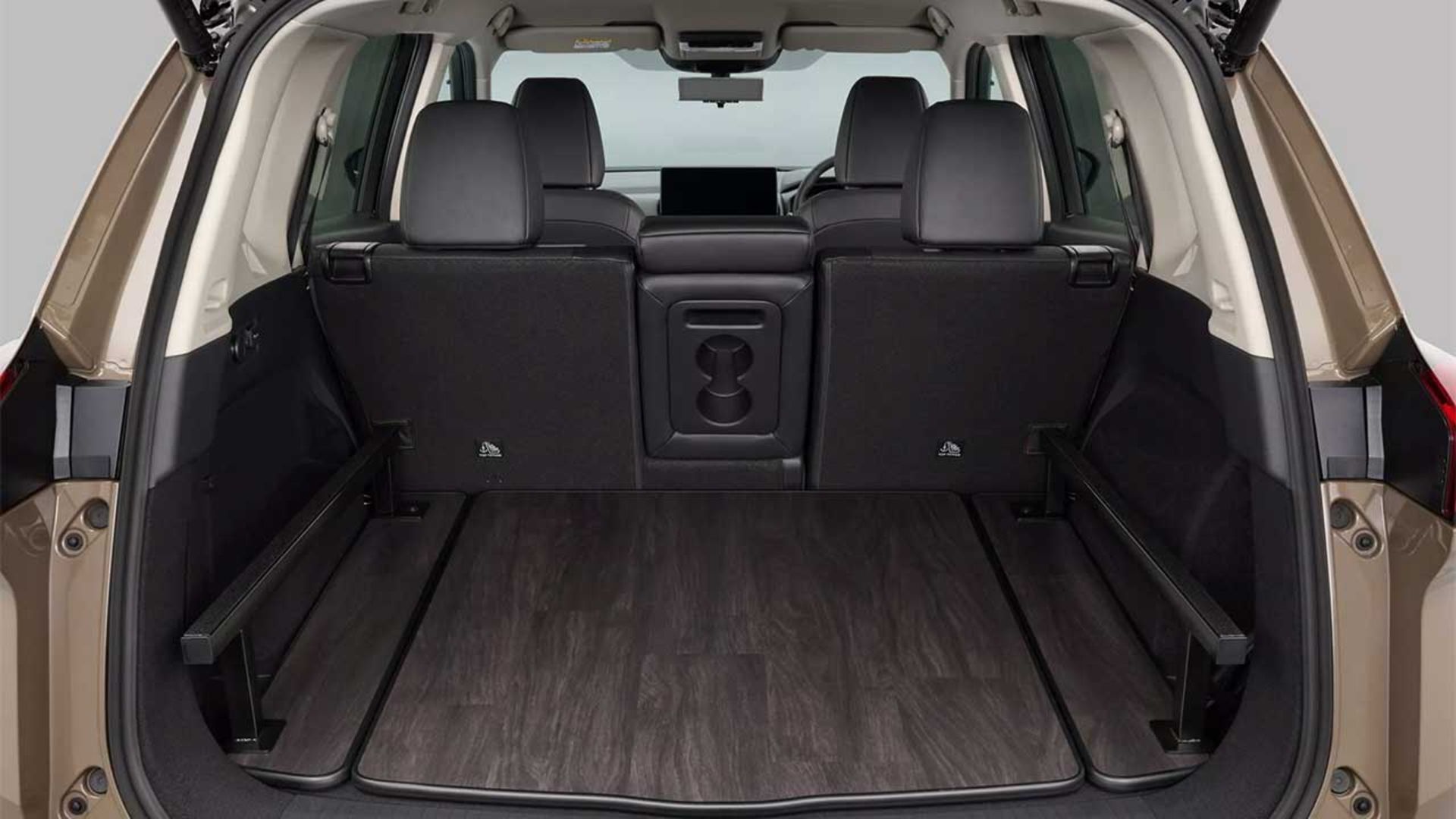 نیسان ایکس‌تریل راک کریک مالتی بد