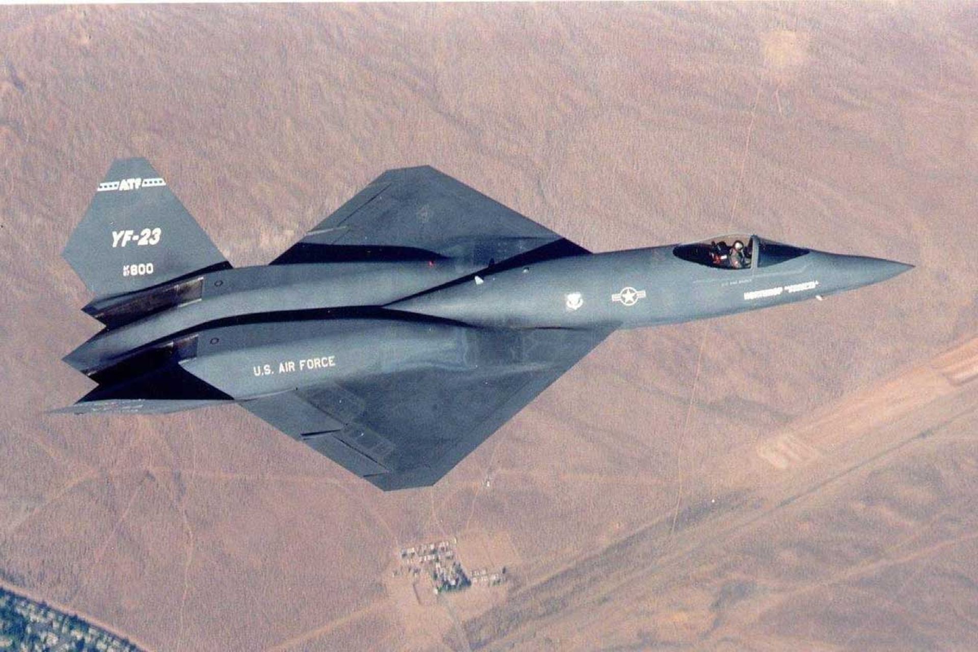 نورثروپ YF-23