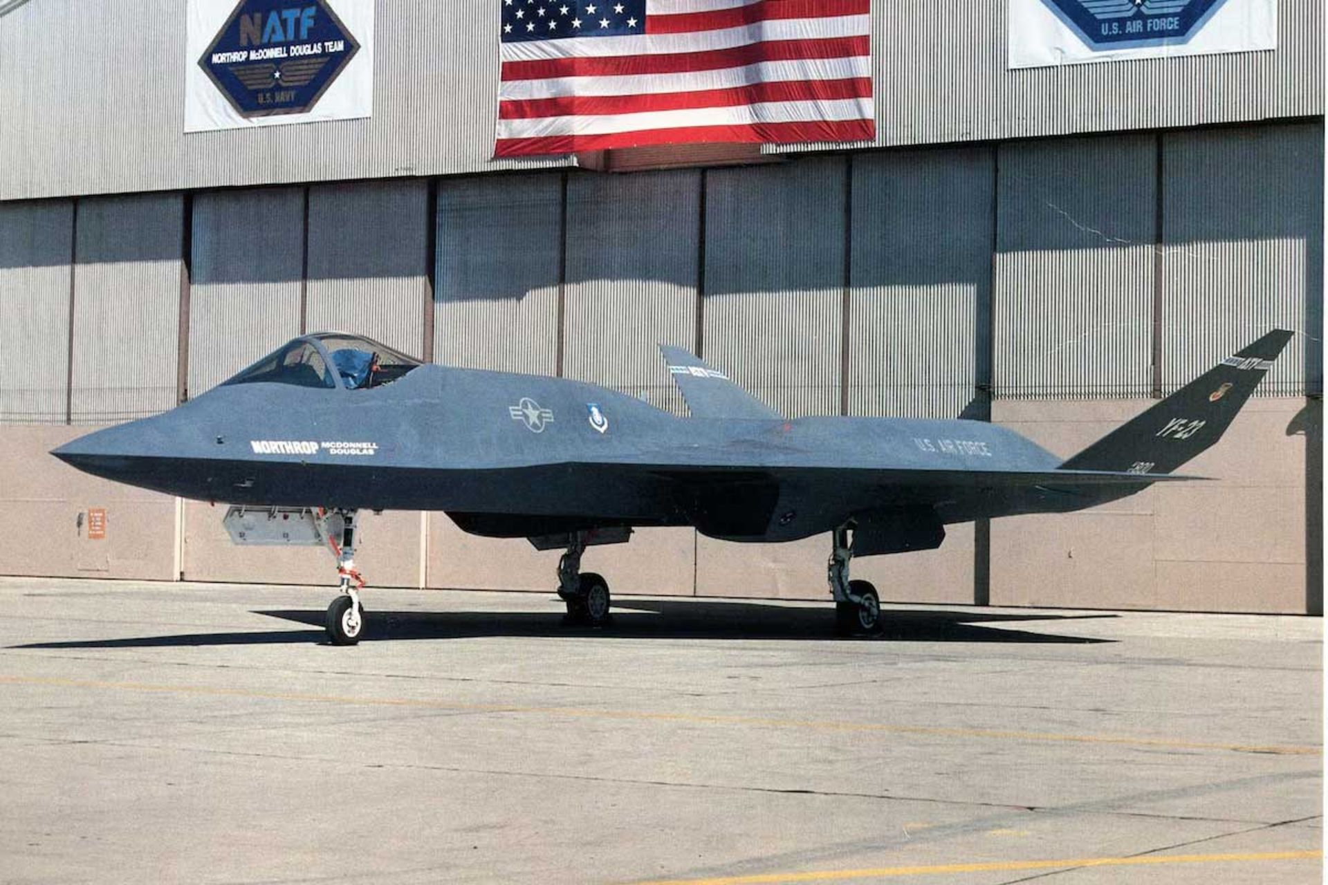 نورثروپ YF-23